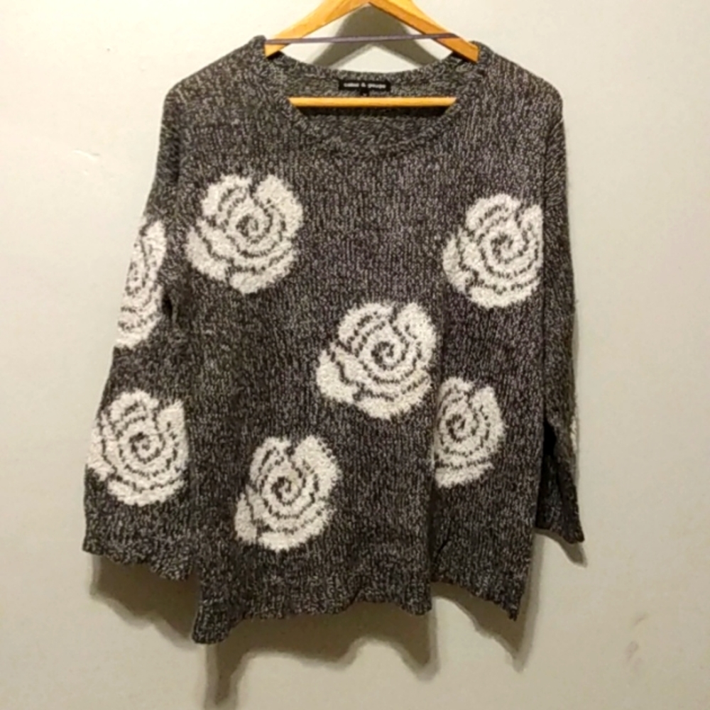 Medium knit sweater